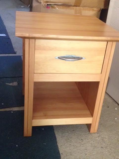 Bedside - pine