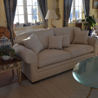 Elegant Highcleare Sofa