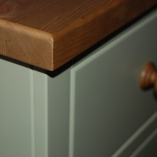 Solid Pine chest in Olive