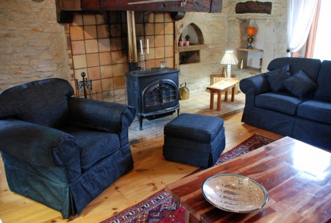 Goodwood Sofas in Black!
