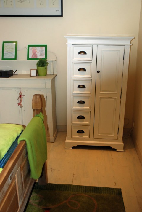 Kristina wardrobe