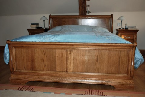 Sleigh Bed