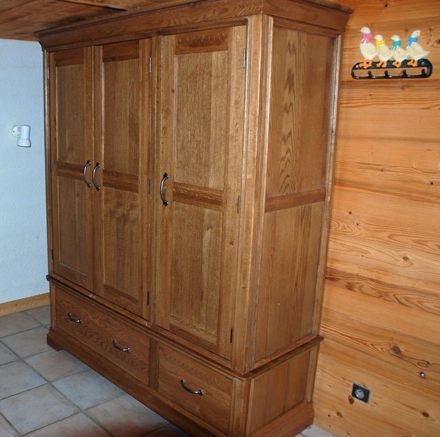 fr-oak-triple-wardrobe